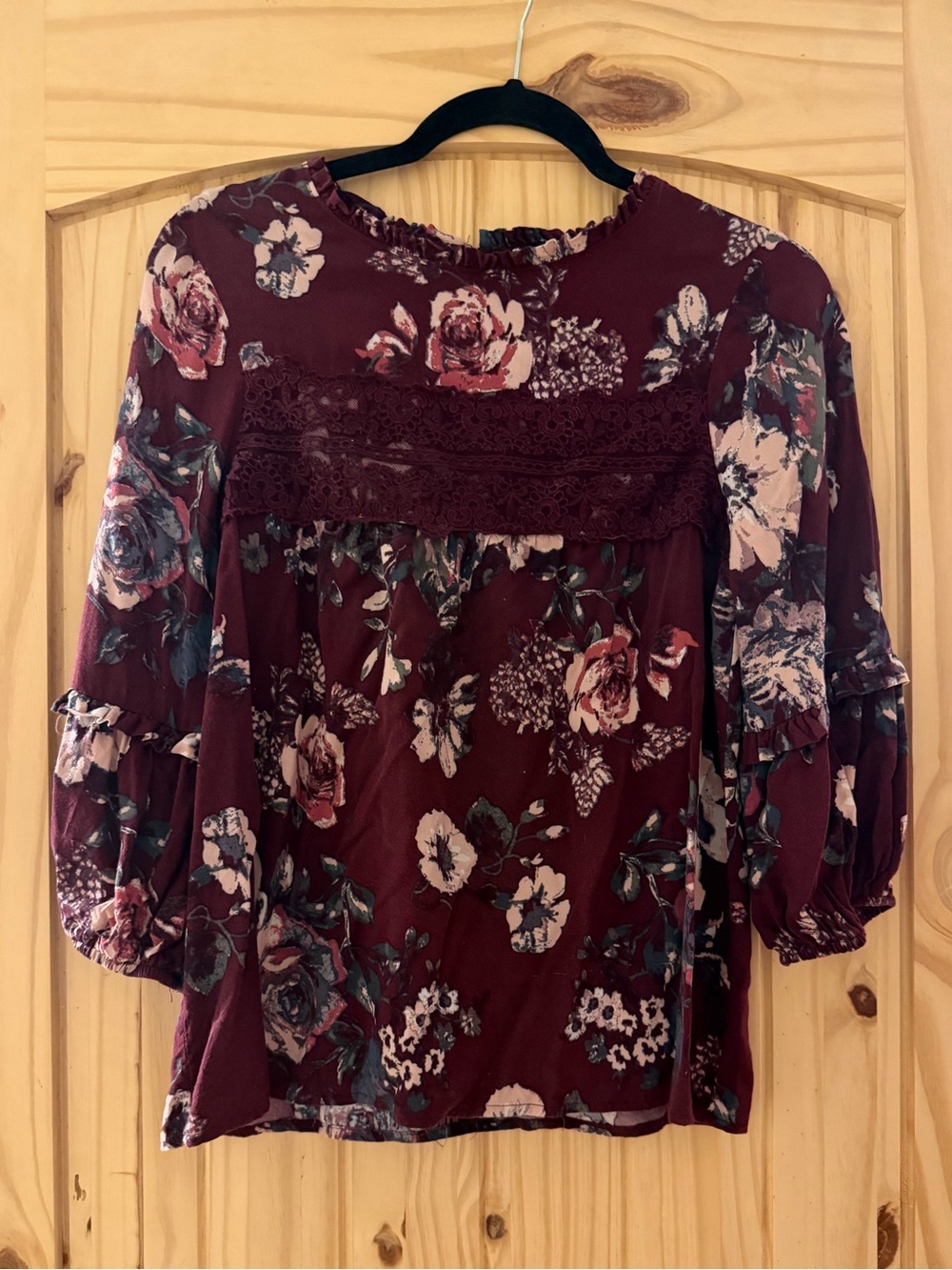 Women’s Floral Lace Blouse